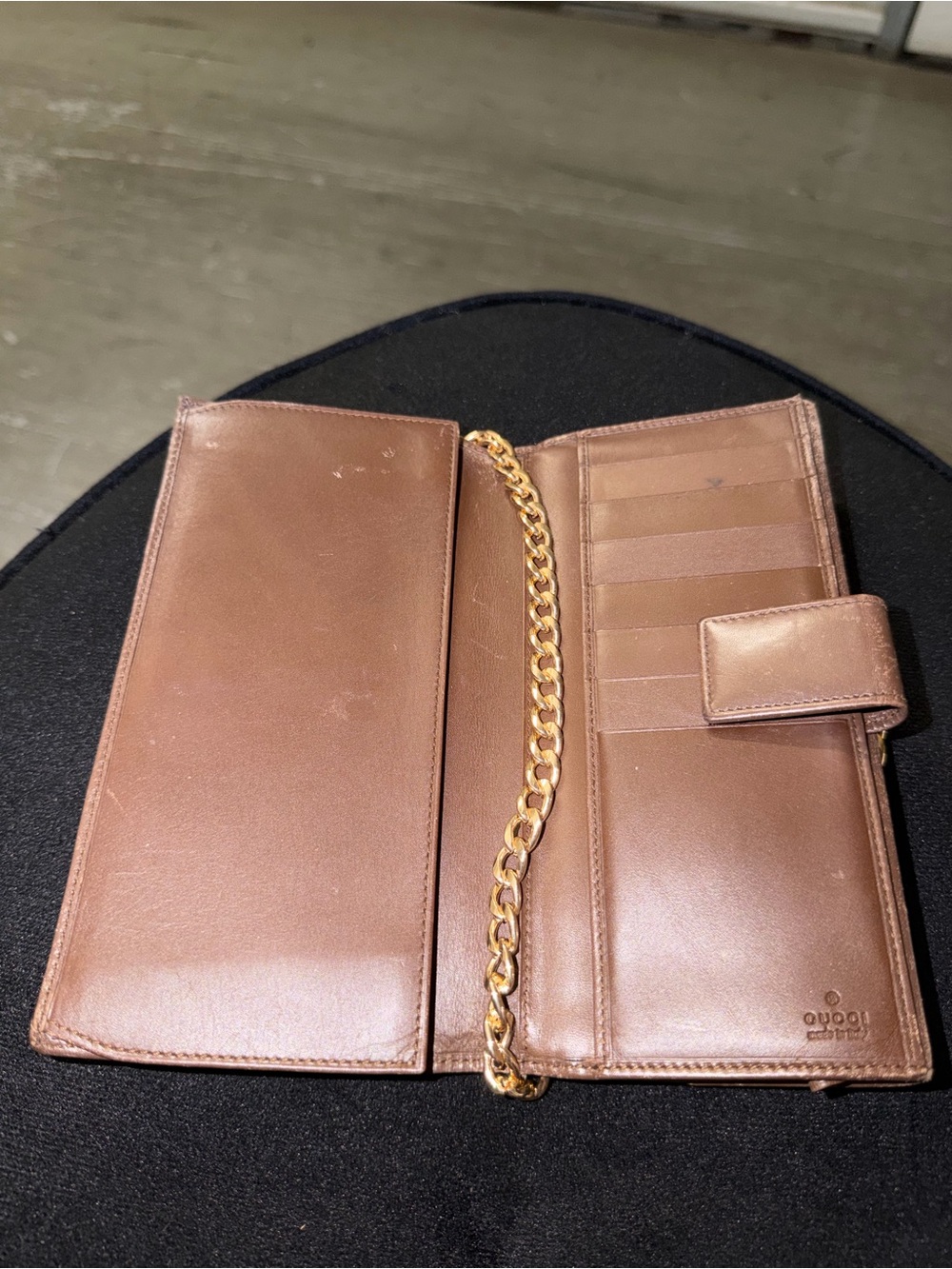 Gucci Brown Monogram Wallet - Picture 3 of 14